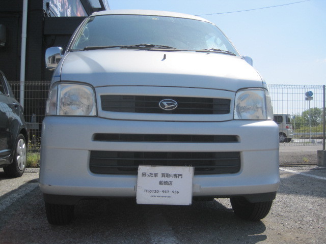 千葉市の法人様より不動車として買取り致しました。