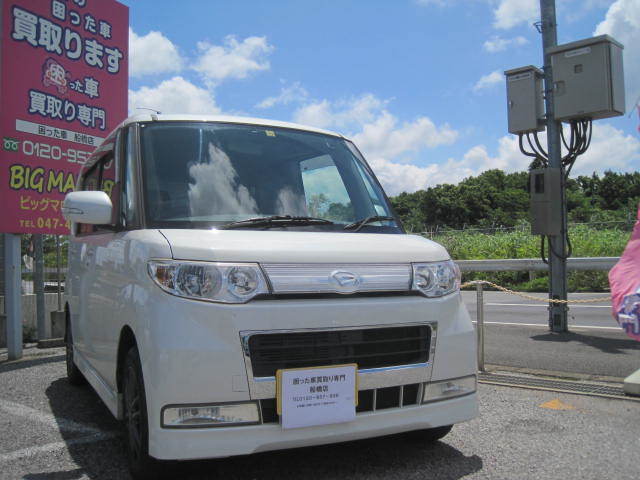 酒々井町のお客様より過走行車として買取り致しました。