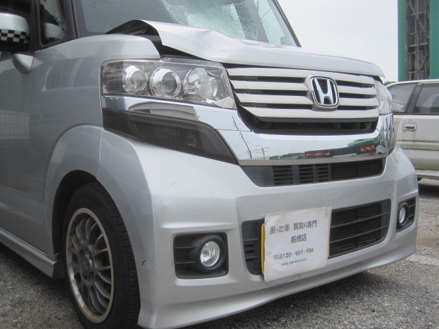 習志野市のお客様より事故現状車として買取り致しました。
