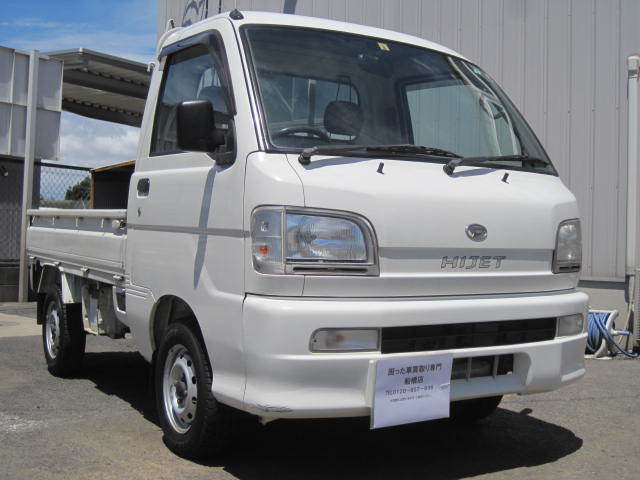 船橋市の法人様より古年式車として買取り致しました。