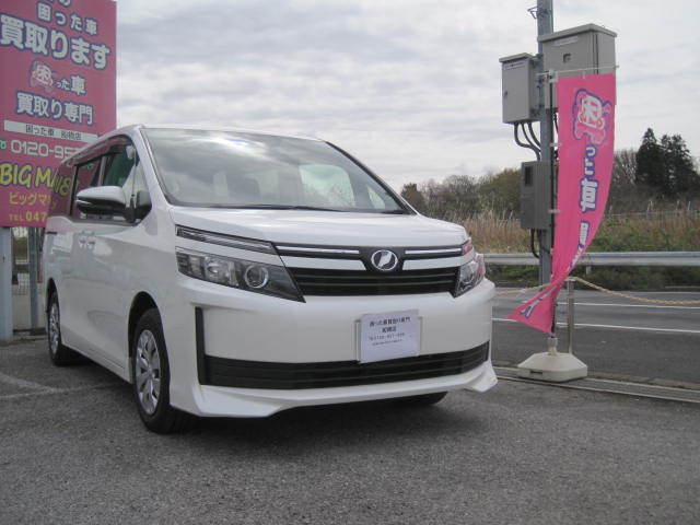 成田市のお客様より過走行車として買取り致しました。
