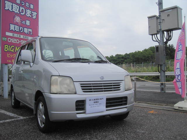 船橋市のお客様より過走行車として買取り致しました。