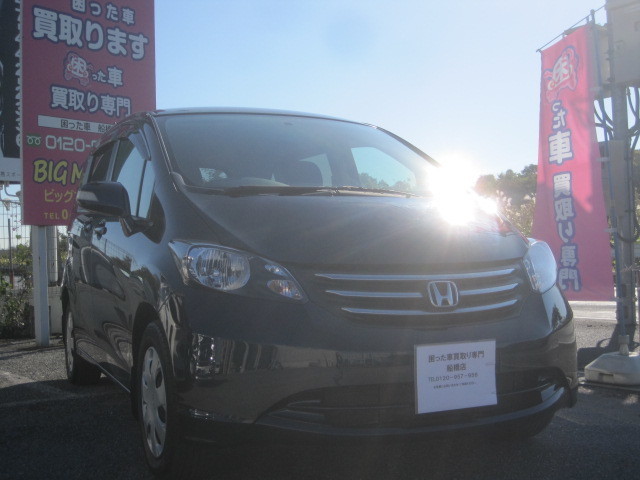 成田市のお客様よりリピーター様のご紹介にて少走行車として買取り致しました。