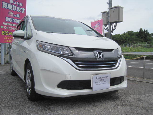 旭市のお客様よりリピーター様のご紹介にて高年式車として買取り致しました。