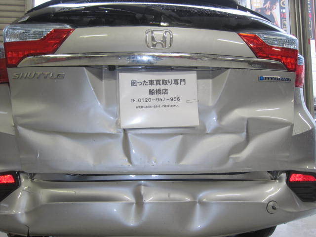 松戸市のお客様よりリピーター様のご紹介にて事故現状車として買取り致しました。