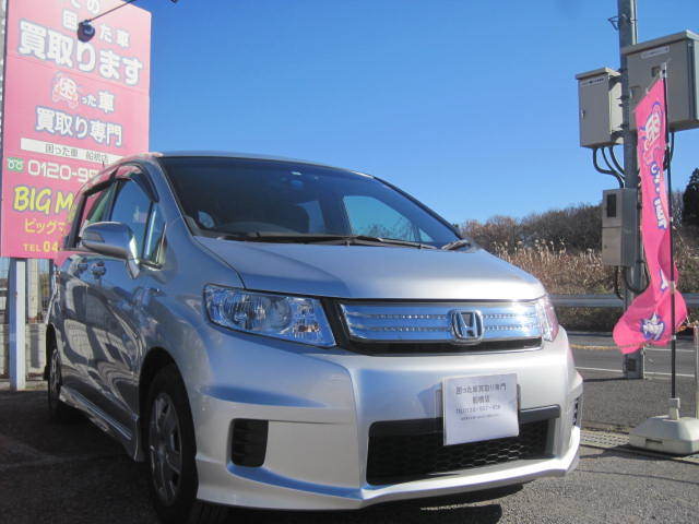 千葉市の法人様より過走行車として買取り致しました。