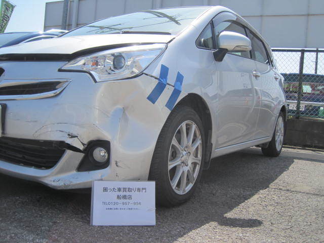 船橋市のお客様よりリピーター様のご紹介にて事故現状車としてお引き取りさせてもらいました。