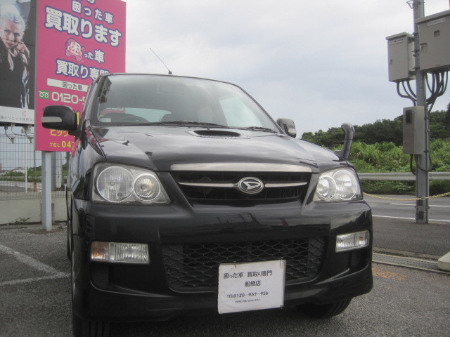 千葉市のお客様より過走行車として買取り致しました。