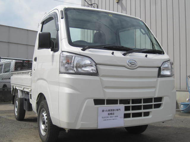 山武市の法人様より過走行車として買取り致しました。