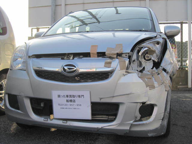 船橋市のお客様より事故現状車として買取り致しました。