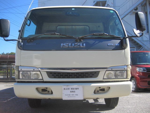 船橋市のリピーターの法人様より過走行車として買取り致しました。