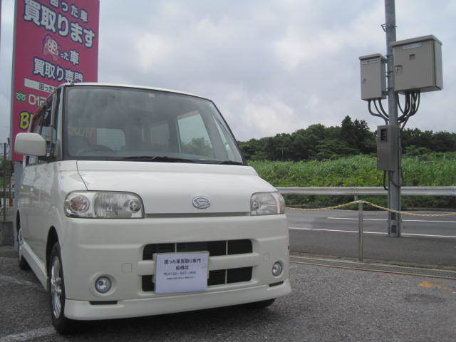 佐倉市のお客様より過走行車としてお引き取りさせてもらいました。