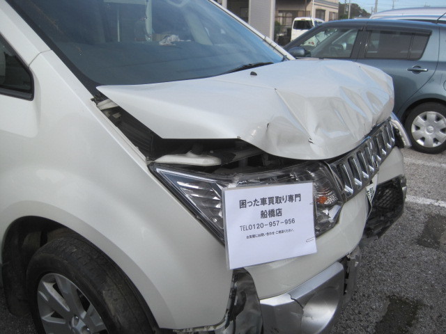 松戸市のお客様よりリピーター様のご紹介にて事故現状車として買取り致しました。