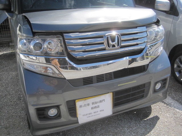 市川市のお客様より事故現状車として買取り致しました。