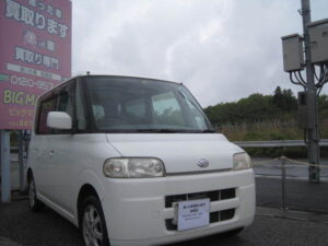 平成16年式　タント