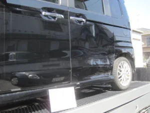 令和2年式　N-BOXカスタム