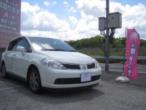 平成16年式　ティーダ